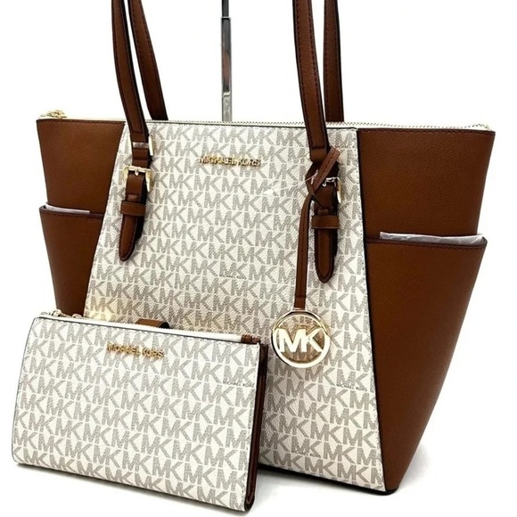 Michael Kors Large Charlotte Tote Bag & Large Double Zip Wallet Vanilla/Brown - Picture 1 of 13